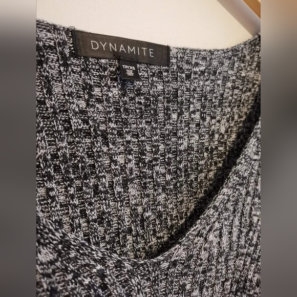 Long Sleeve Knit dress - Picture 2 of 3